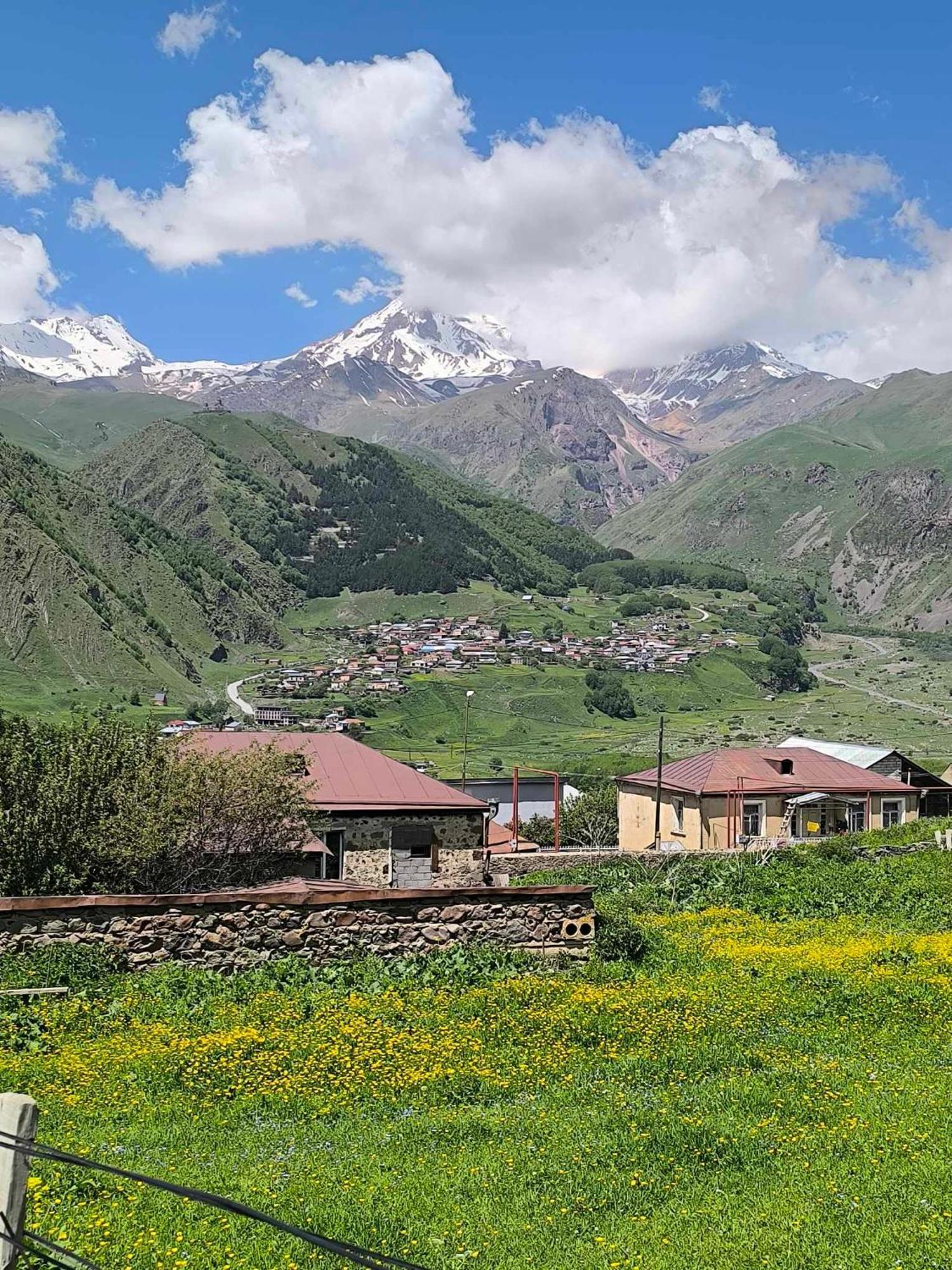 Guesthouse Relax In Kazbegi Exteriér fotografie